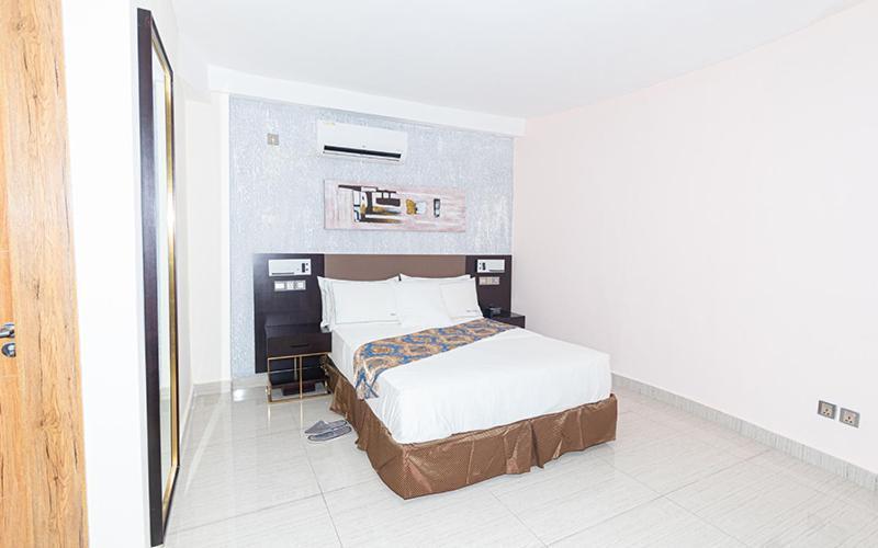 Hotel Le Figaro Douala Dış mekan fotoğraf