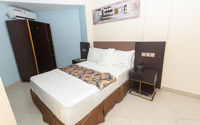 Hotel Le Figaro Douala Dış mekan fotoğraf