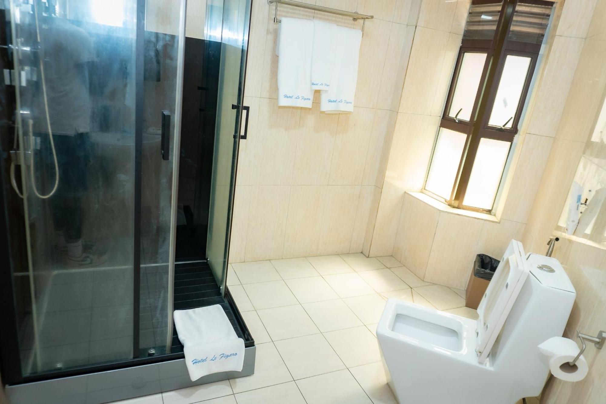 Hotel Le Figaro Douala Dış mekan fotoğraf
