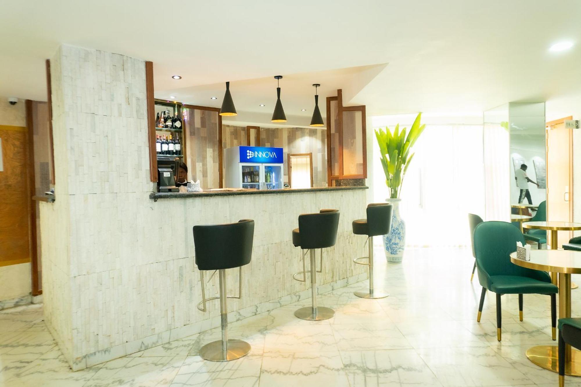 Hotel Le Figaro Douala Dış mekan fotoğraf