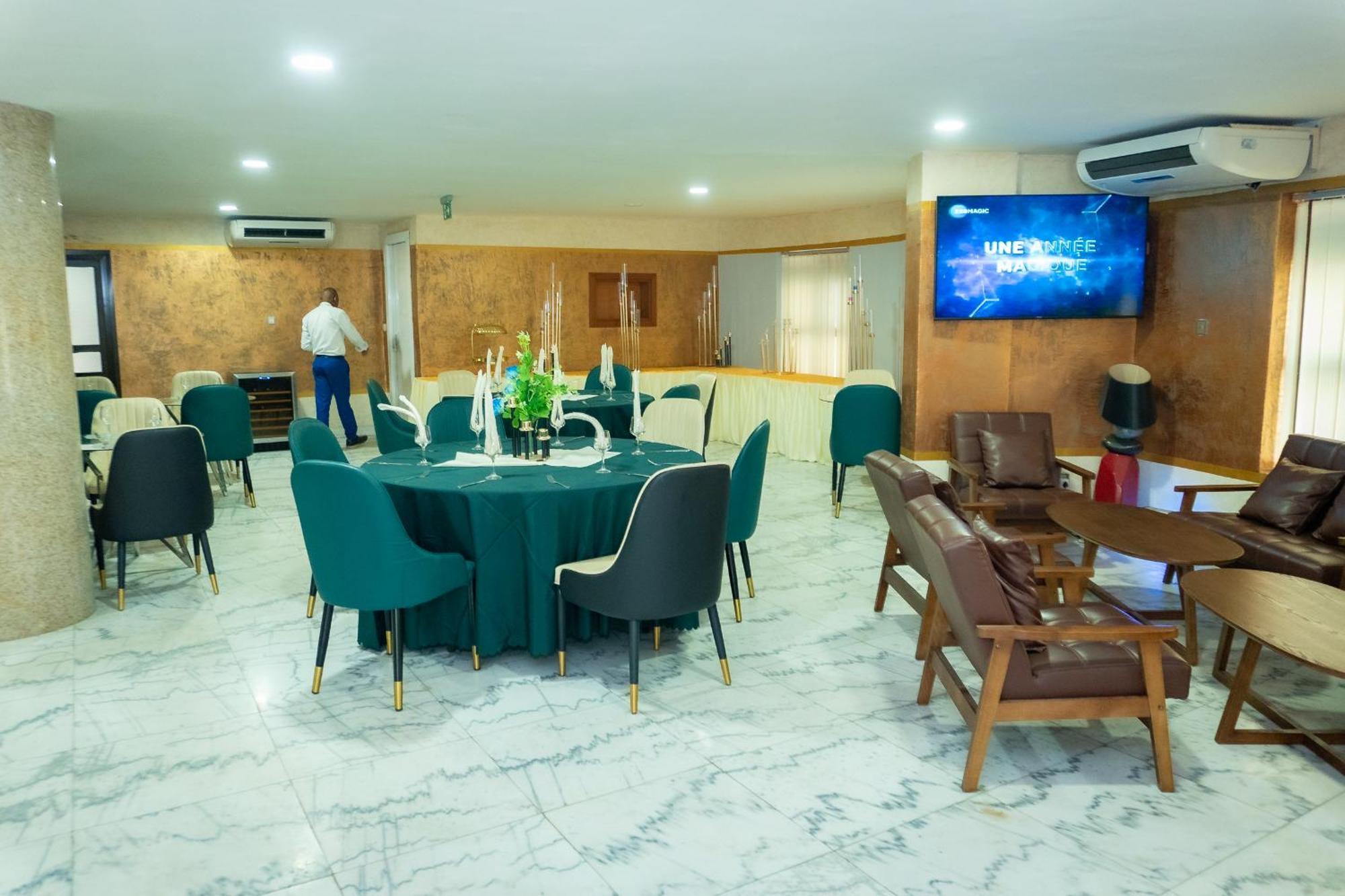 Hotel Le Figaro Douala Dış mekan fotoğraf
