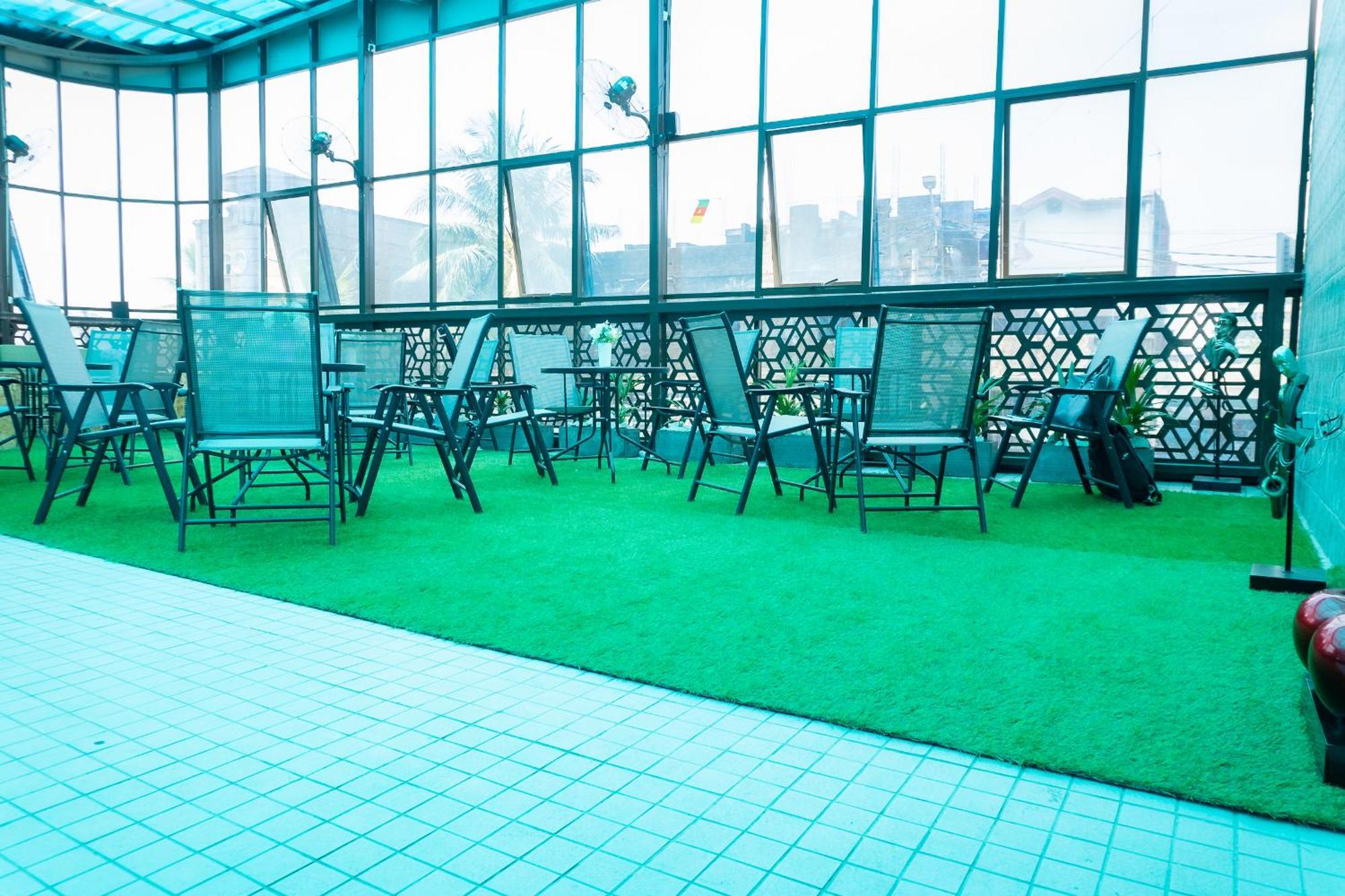 Hotel Le Figaro Douala Dış mekan fotoğraf